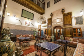 Гостиница Riad Dar Tahri  Фес